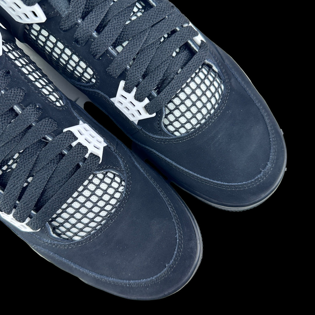 Jordan 4 Millitary Black