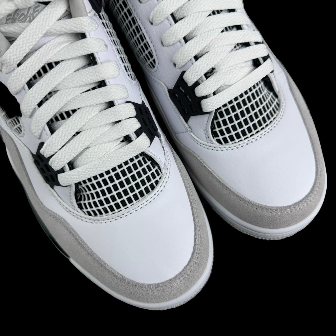 Jordan 4 Millitary Black